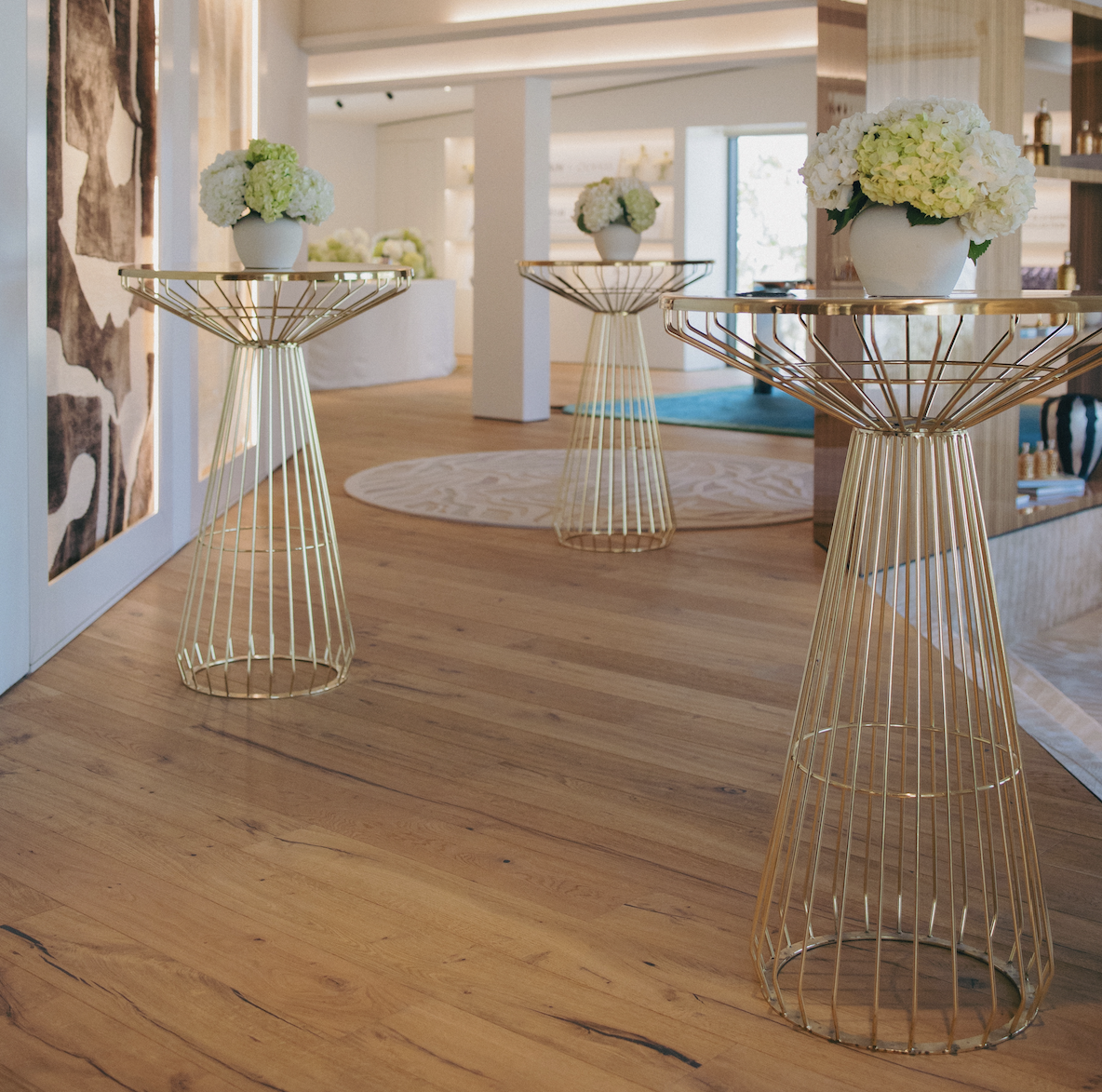 Wireworx Bar table in gold