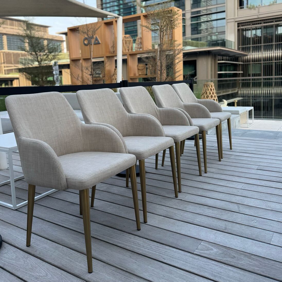 Oslo armchair sand:gold