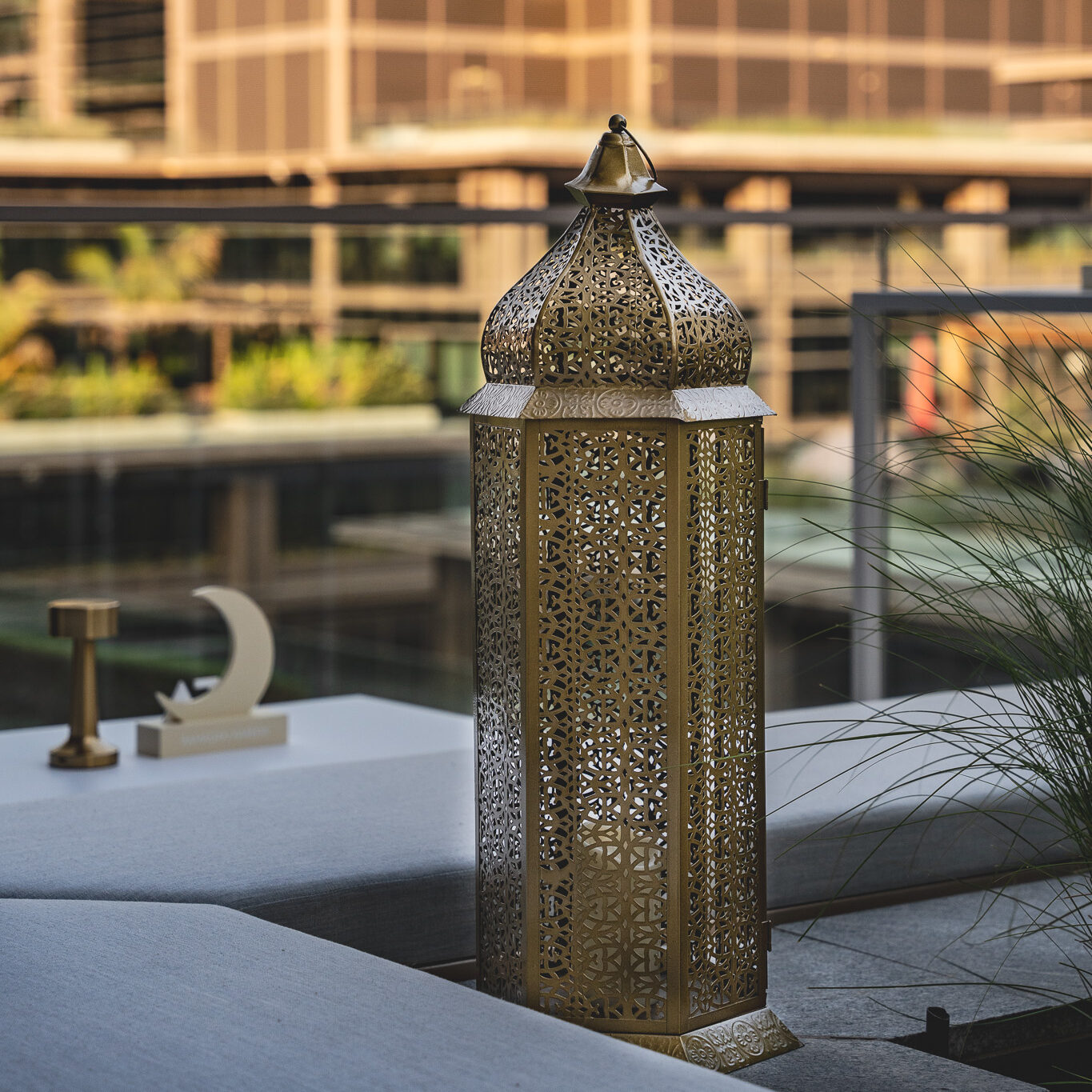 Arabic lantern gold, large
